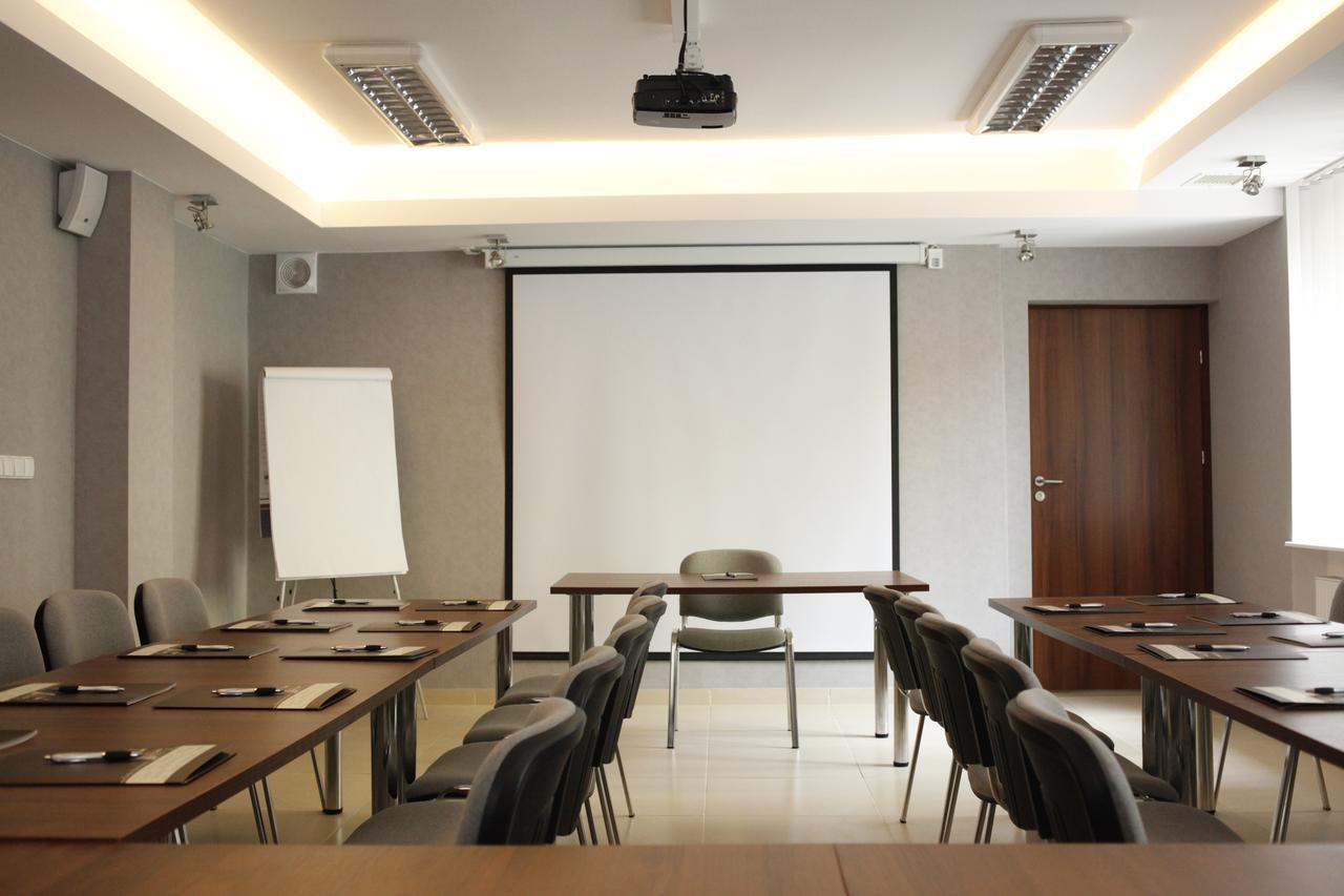 Iskra Hotel Radom Cameră foto