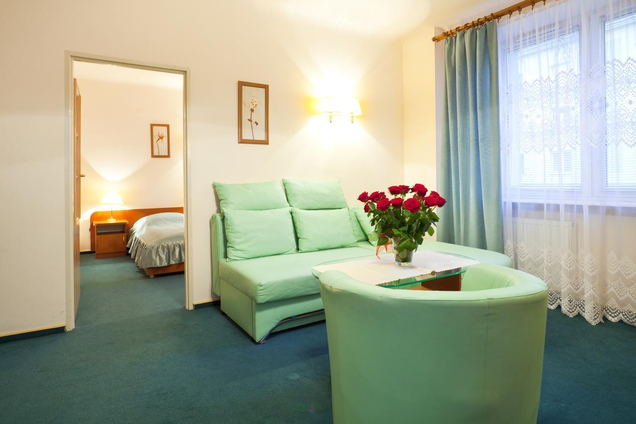 Iskra Hotel Radom Cameră foto