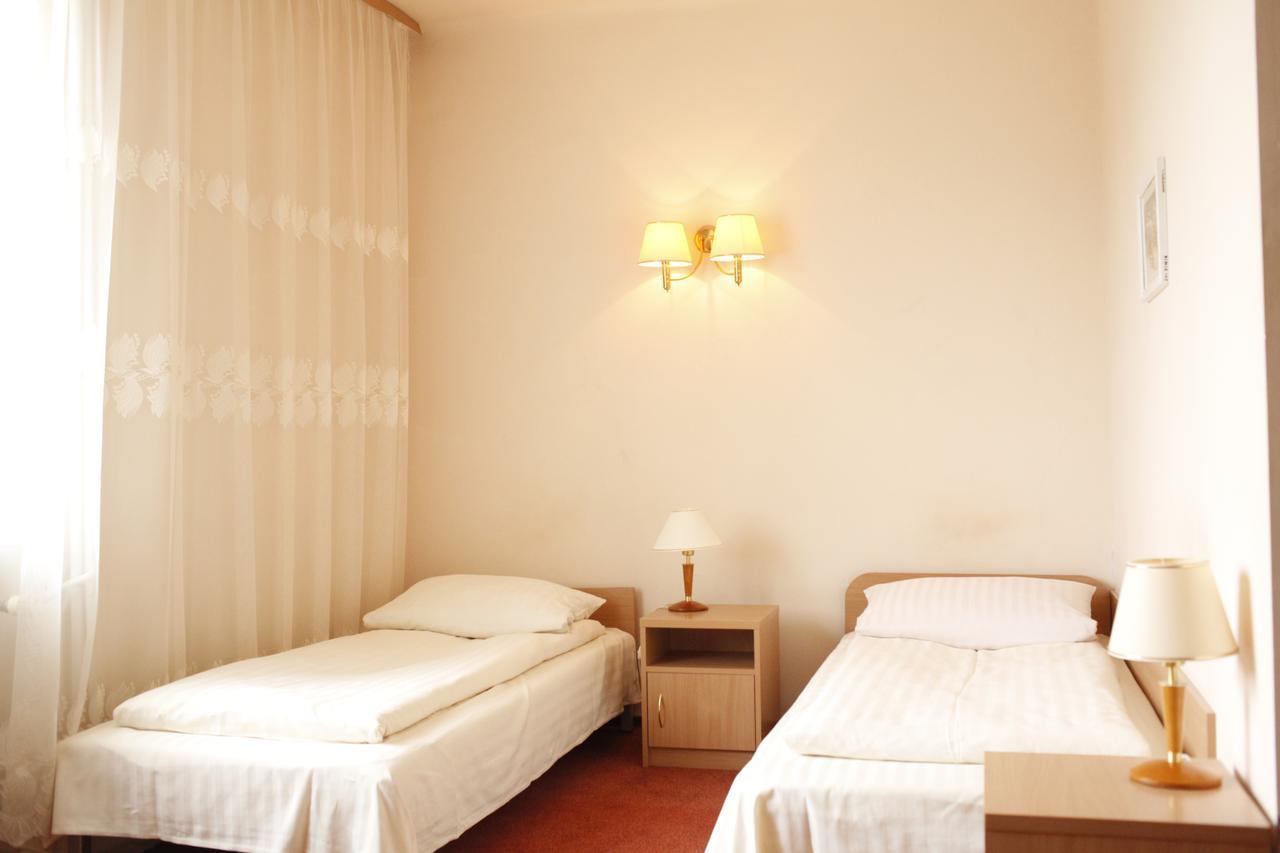 Iskra Hotel Radom Exterior foto