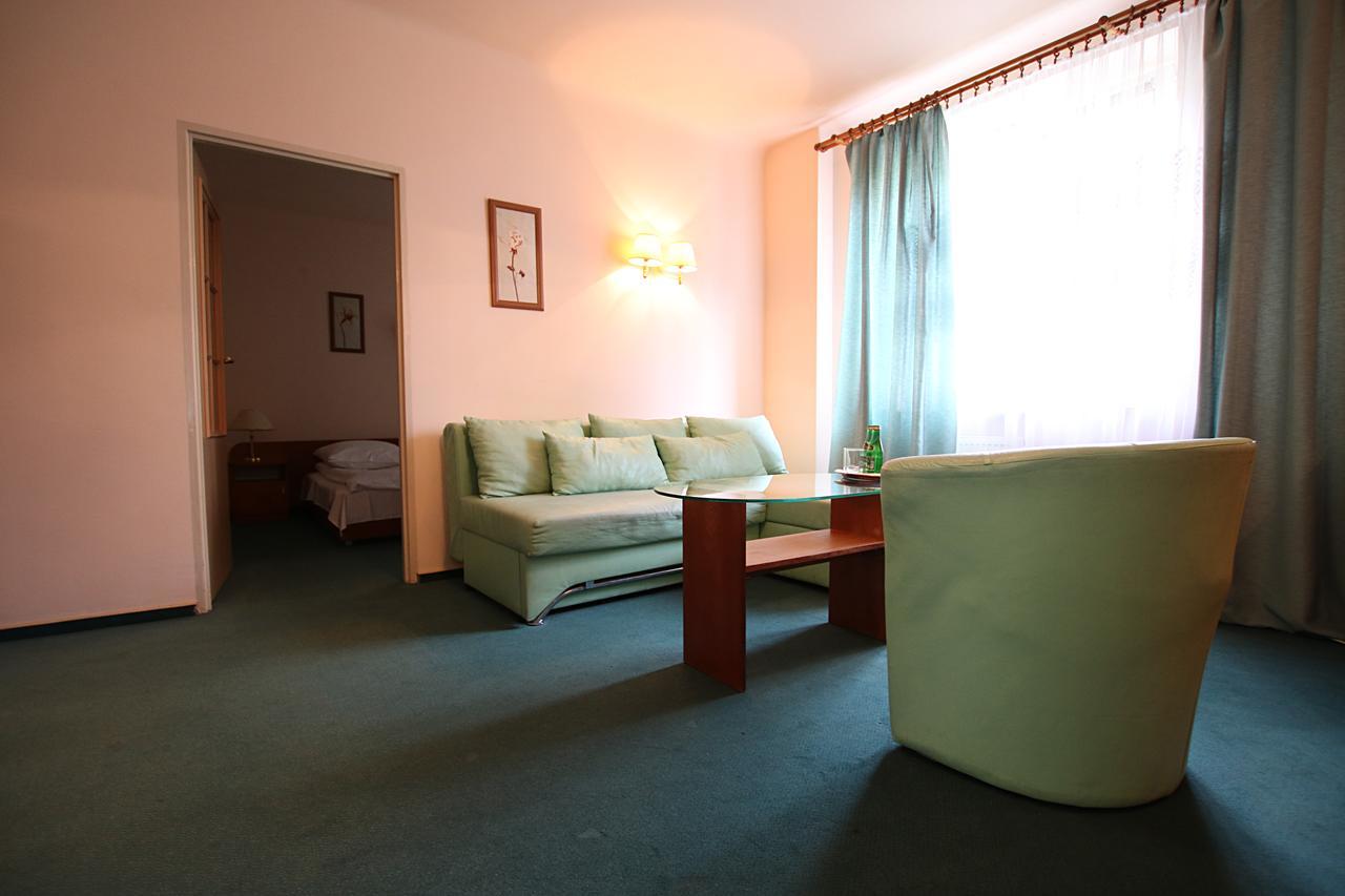 Iskra Hotel Radom Cameră foto