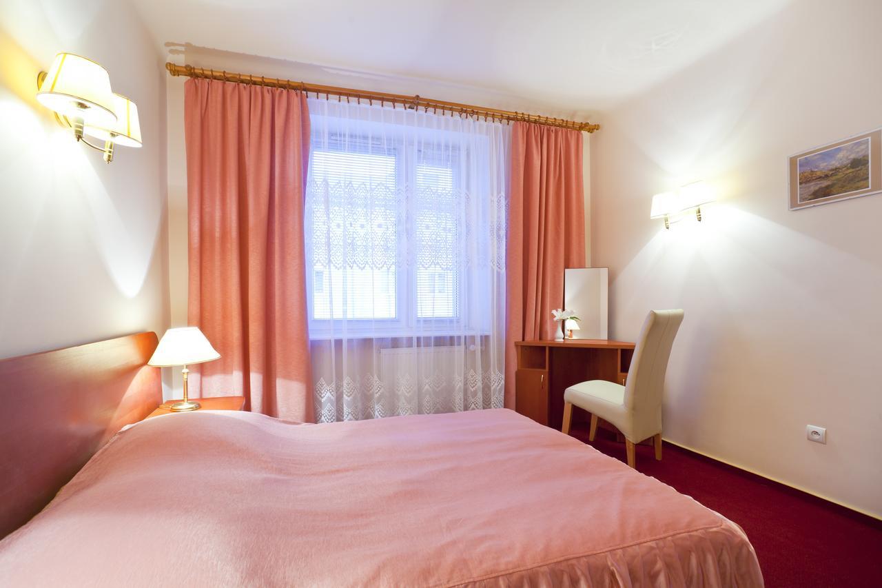 Iskra Hotel Radom Cameră foto
